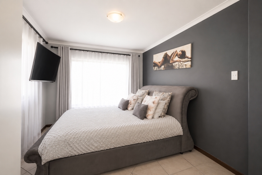 3 Bedroom Property for Sale in Parklands Western Cape